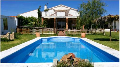 5 bedrooms villa with private pool jacuzzi and furnished terrace at Mirandilla