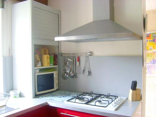 Konyha, Maison confortable à Lunas avec vue montagne + jardin (Maison confortable a Lunas avec vue montagne + jardin) in Brenas