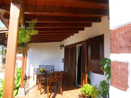 One bedroom appartement with sea view shared pool and jacuzzi at San Cristobal de La Laguna