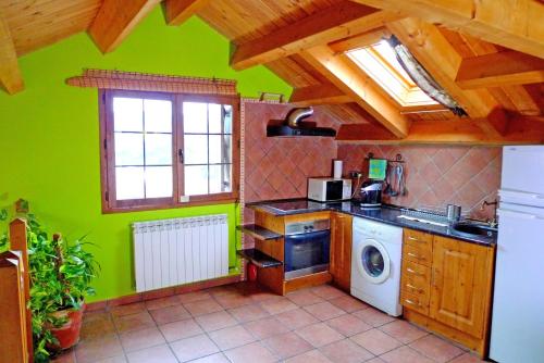 2 bedrooms house with balcony and wifi at Belsierre