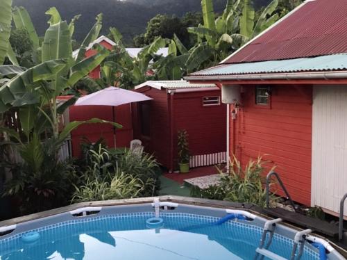 Jardim, Bungalow charmant à Trois-Rivières avec piscine privée (Bungalow charmant a Trois-Rivieres avec piscine privee) in Trois-Rivieres