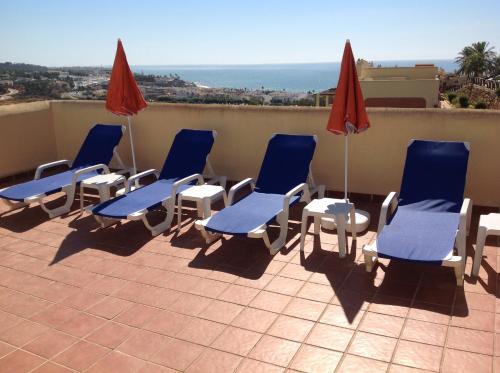  Penthouse sea views roof terrace communal pool, Pension in La Cala de Mijas