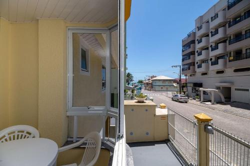 Aluguel Apartamento 3 quartos s 1 suite 100m Mar Bombas SC