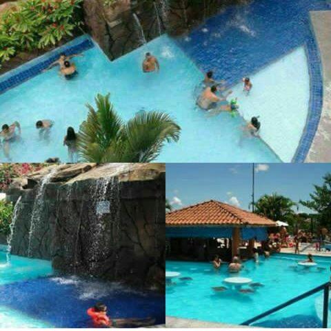 Ecologic Park ap 2 quartos para 7 pessoas 1park aquático 10 piscinas termais (Ecologic Park ap 2 quartos para 7 pessoas 1park aquatico 10 piscinas termais) in 阿爾托達波阿維斯塔住宅區