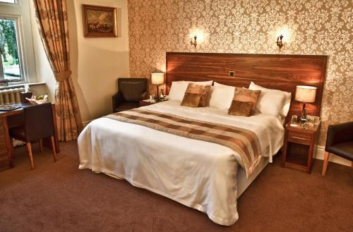 Bagden Hall Hotel - image 2
