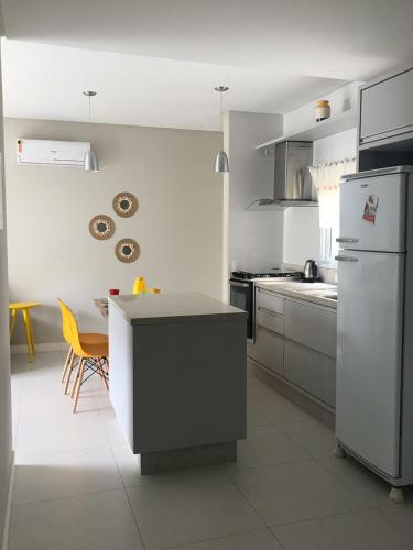 Apartamento 400 metros da praia de palmas, Governador Celso Ramos