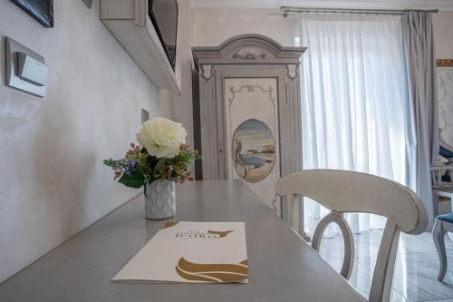 設施, 科倫巴奧羅酒店 (Hotel Colomba D'Oro) in 特羅佩亞市中心