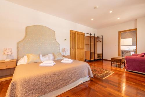 Deluxe Double Room with Balcony and Sea View