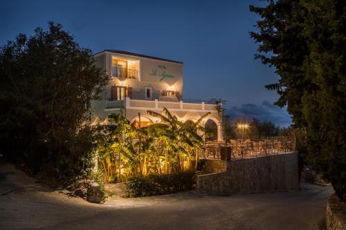 Exterior view, La Signora Hotel in Kefalonia