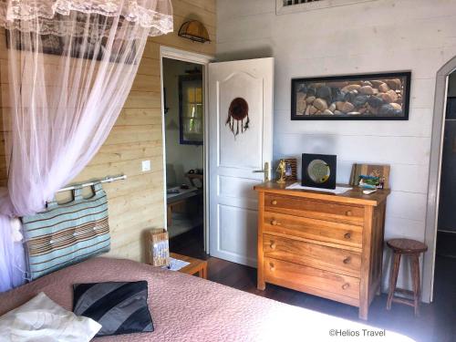 Two-Bedroom House image 8