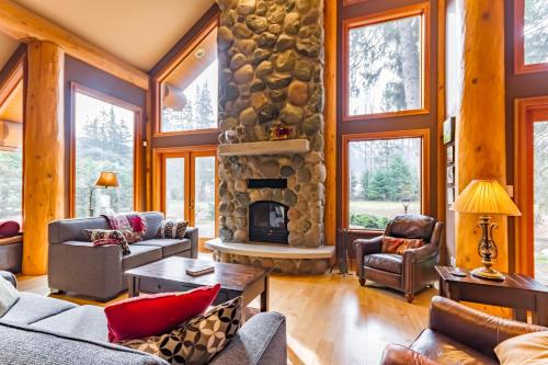 Four-Bedroom Holiday Home