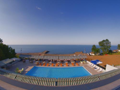 Mora Hotel - image 7