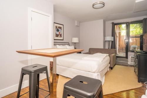 West 22nd Street Apartments 30 Day Stays