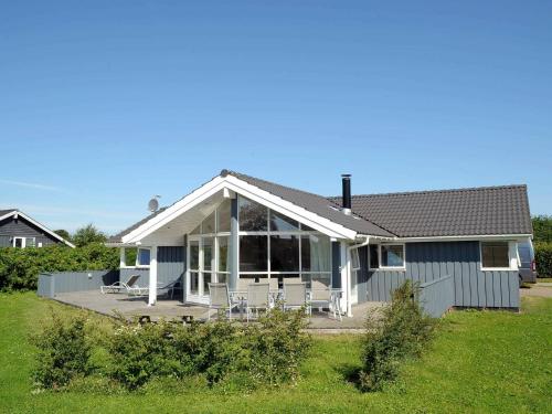 Four-Bedroom Holiday home in Børkop 2