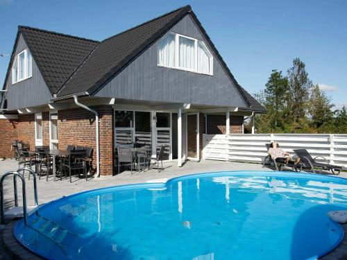  8 person holiday home in H jslev, Pension in Bøstrup