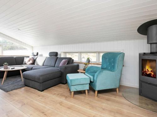 Four-Bedroom Holiday home in Vejers Strand 6 - image 7