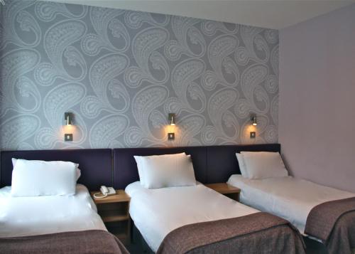 Triple Room image 5