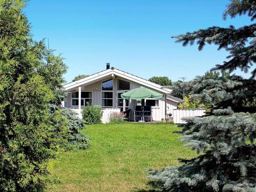  Holiday Home Skovløbervej in Rude