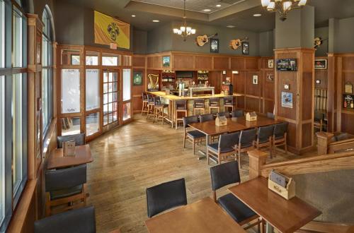 Étterem, Sun Peaks Grand Hotel & Conference Centre in Sun Peaks (Brit Kolumbia)