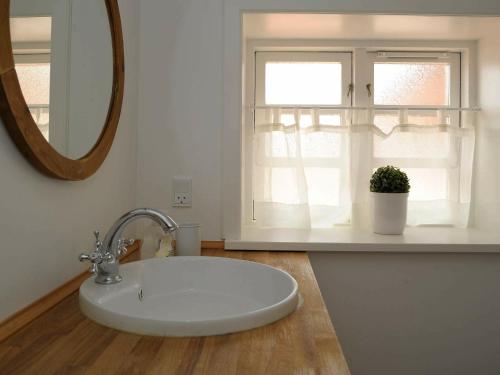 One-Bedroom Holiday home in Blåvand 2 - image 5