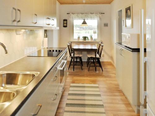Two-Bedroom Holiday home in Frändefors 1 - image 8