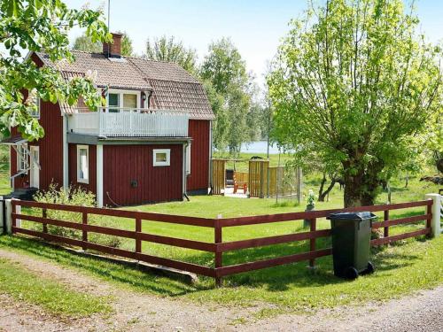 B&B Sturefors - Holiday Home Föltorp - Bed and Breakfast Sturefors