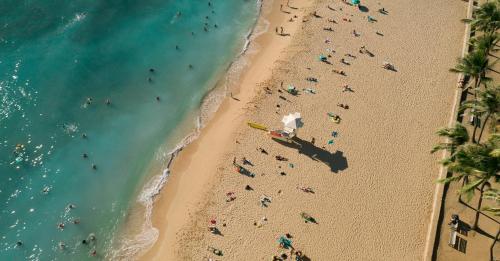 Kaimana Beach Hotel