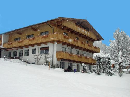  Spacious Apartment with Garden in Tyrol, Pension in Oberau