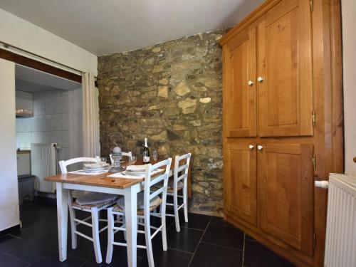 Charming gite in Les Avins situated by a stream