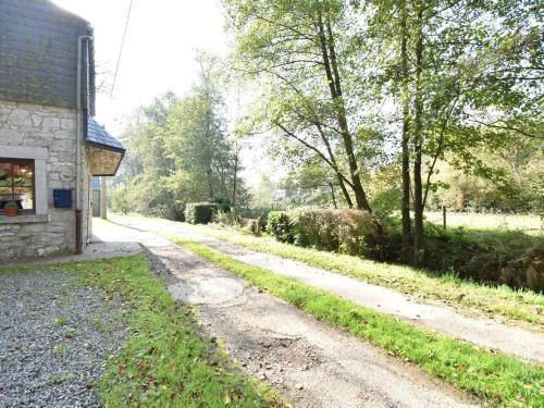 Charming gite in Les Avins situated by a stream