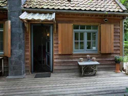 Delightful Chalet in Opglabbeek near Lake