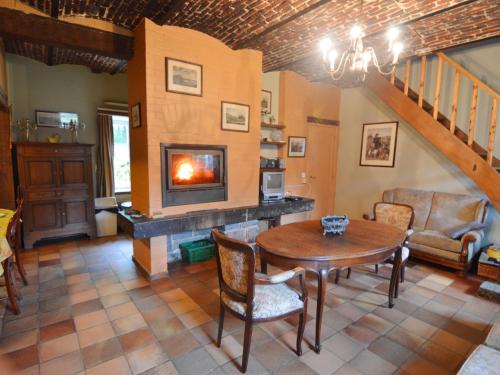 peculiar Cottage in Barvaux Condroz with Garden, Pension in Barvaux-Condroz