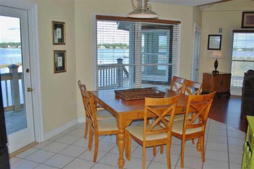 Orion by Meyer Vacation Rentals - image 4