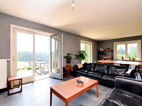 Modern Holiday Home in Flobecq with Garden gîte à louer Ath