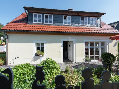 Comfortable holiday home in Saxony with terrace in Oederan, Deutschland