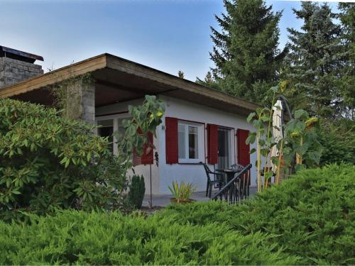 Cozy Holiday Home in G ntersberge with Garden