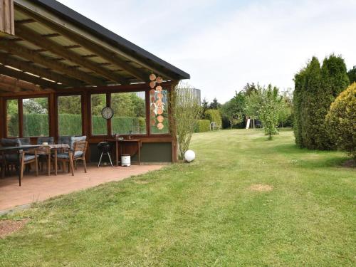 Cosy Apartment in Garz with Garden
