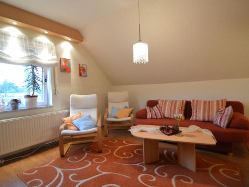 Cozy Apartment in Neumagen Dhron near Lake Mosel with Garden