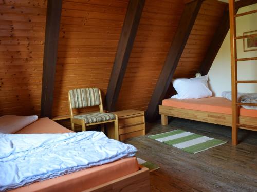 Detached, nice bungalow on Katzenbuckel mountain 8.4km von Fahrenbach entfernt
