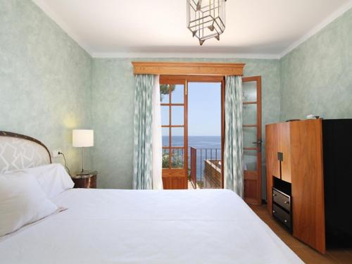 Belvilla by OYO Ratjada