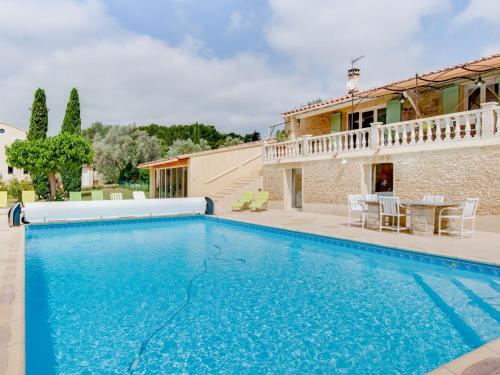 Holiday home with private pool near Orange