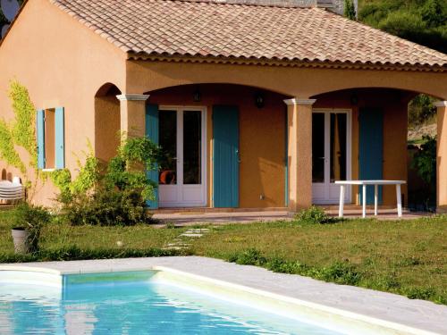 Spacious Villa in Provence with Private Pool gîte à louer Villemus