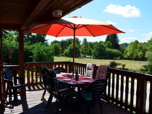 Peaceful Chalet in Beaulieu with Whirlpool - Beaulieu