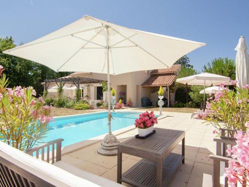 Countryside villa in Polaca with private pool