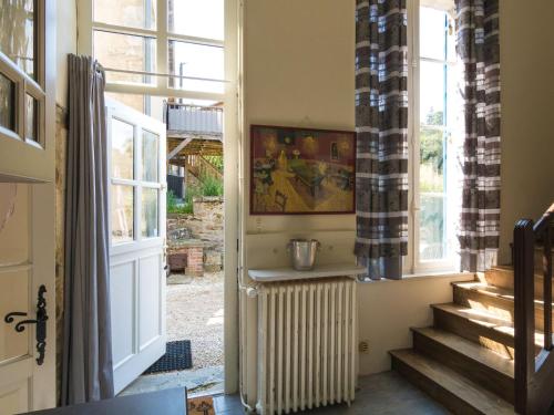 virtuve, Castle in Chaleix with Pool and Views in Chalais (Aquitaine)