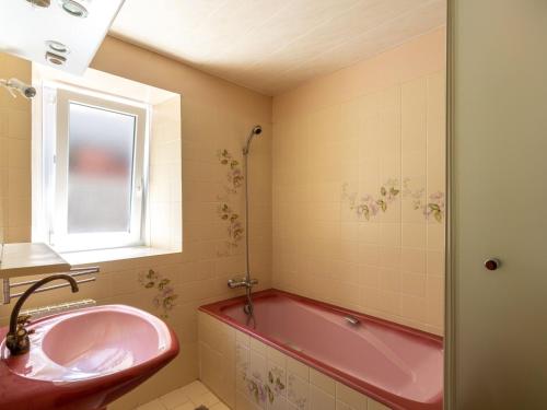 Modern Holiday Home in Plouhinec France with Sea Nearby - image 7