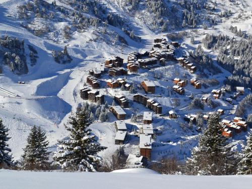 Nice Apartment in Meribel Mottaret with balcony Meribel