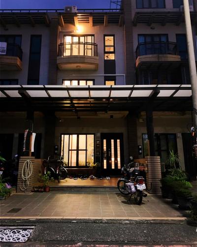 Entrance, Wave Backpackers in Toucheng Township