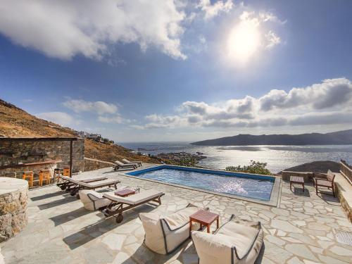 Gorgeous Villa in Mykonos with Private Pool