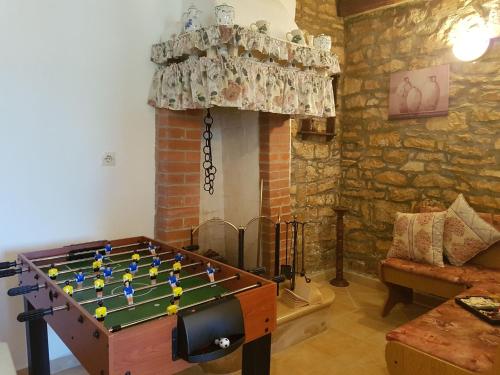 Vintage Holiday Home in Rakalj with Garden